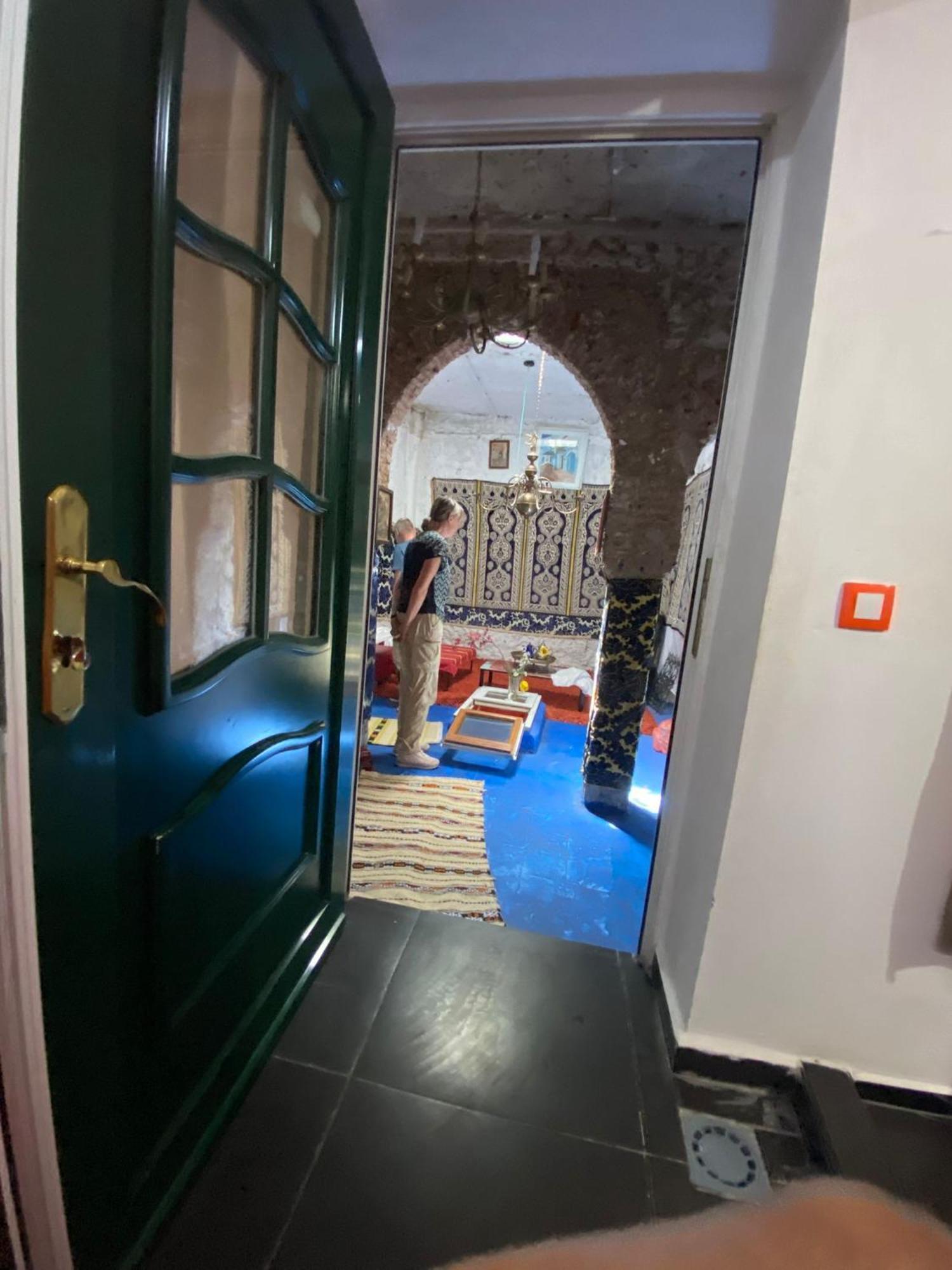 Hostal Valencia - Private Room With Bathroom Chefchaouen Exterior photo